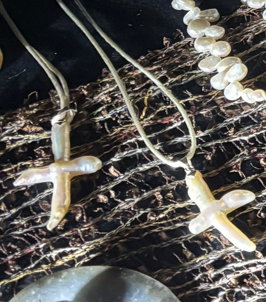 Lumière Cross Necklace